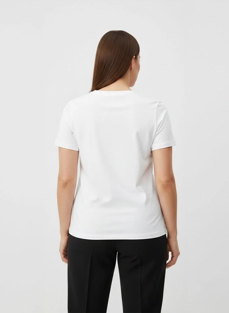 لعب البولو تيشيرت نسائي برسومات أبيض